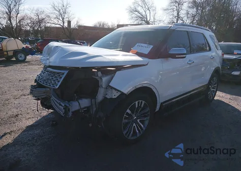 2016 Ford Explorer Platinum z USA, uszkodzony, nr VIN 1FM5K8HT4GGB40529